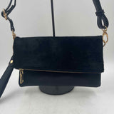 La Diva Women's Black Solid Purse