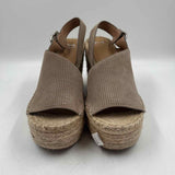 Marc Fisher Women's Shoe Size 8.5 Tan dotted Sandals