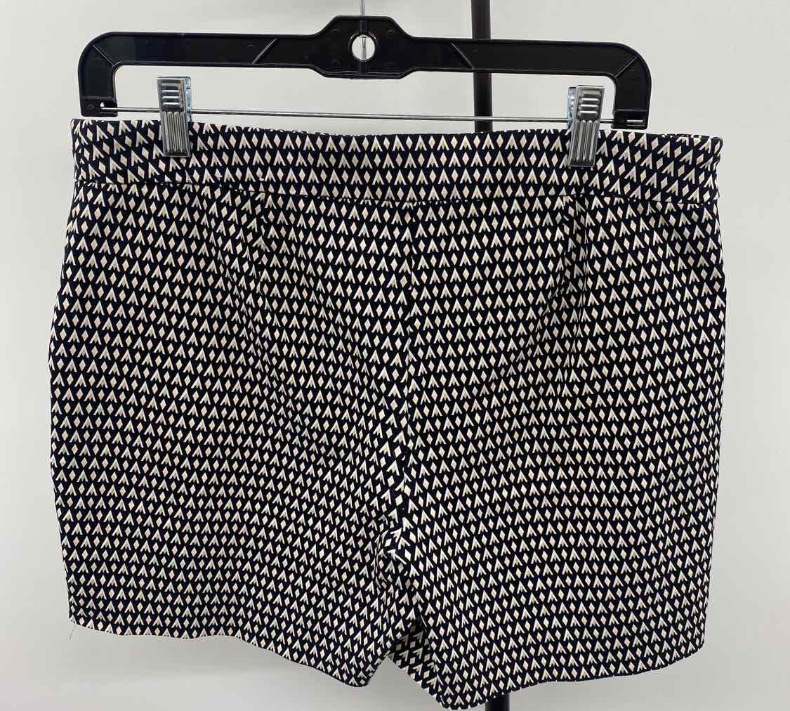 White House Black Market Women's Size 12 Black Geometric Shorts