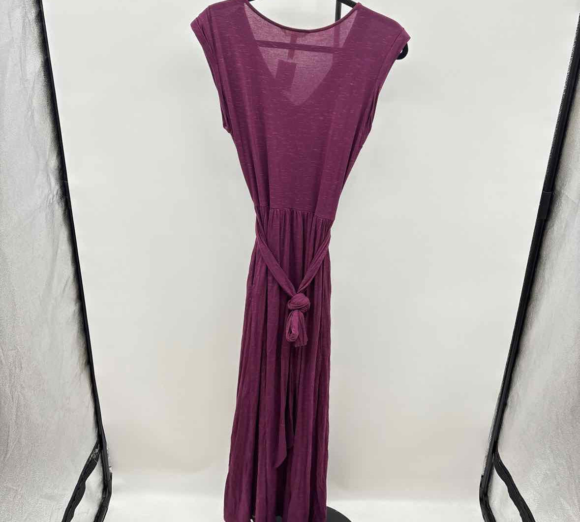 Matilda Jane Women's Size 6 Magenta Heathered Dress