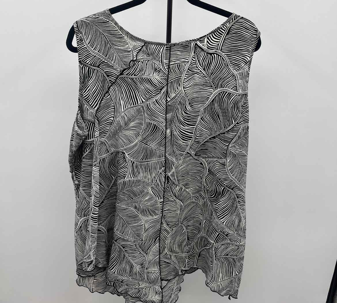 Patchington Women's Size XL Black Leaf Sleeveless Shirt