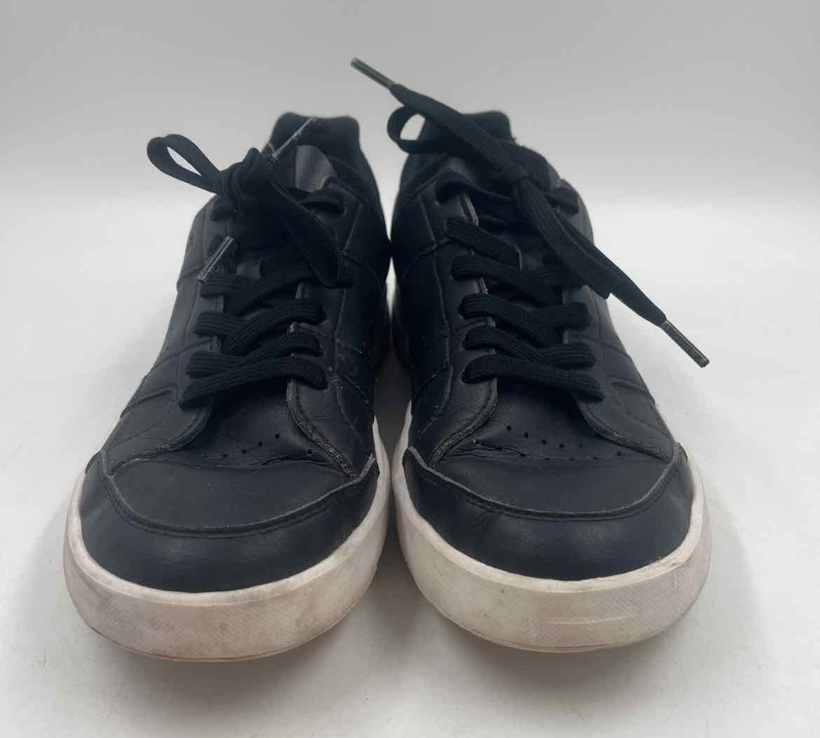 On Cloud Women's Shoe Size 8 Black Solid Sneakers