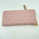 Michael Kors Women's Pink Luxe Signature Wallet