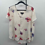 Premise Women's Size 2X Ivory Floral Short Sleeve Shirt