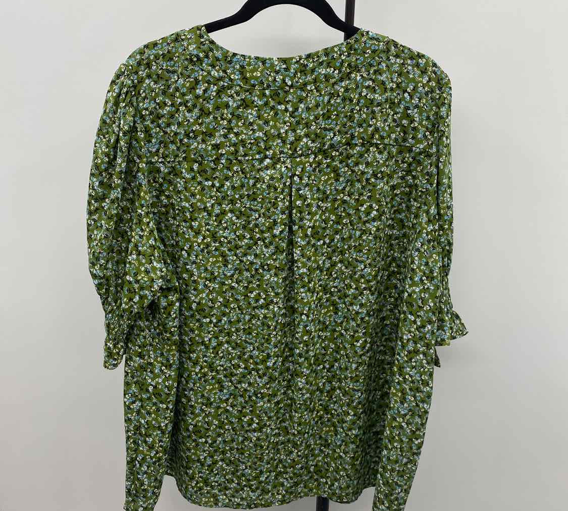 Jones & Co. Women's Size 2X Green Floral Short Sleeve Shirt