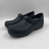 Crocs Women's Shoe Size 11 Black Solid Clogs
