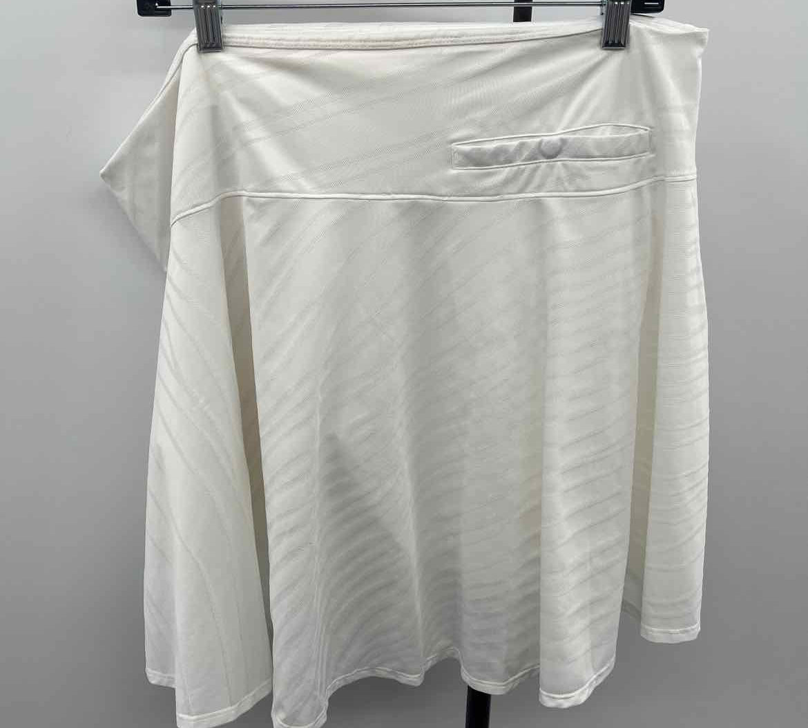 Nike Women's Size 20 White lines Skirt
