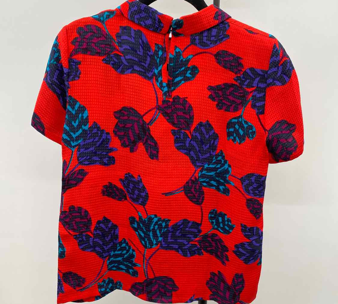 Marc by Marc Jacobs Women's Size 4 Red Floral Short Sleeve Shirt