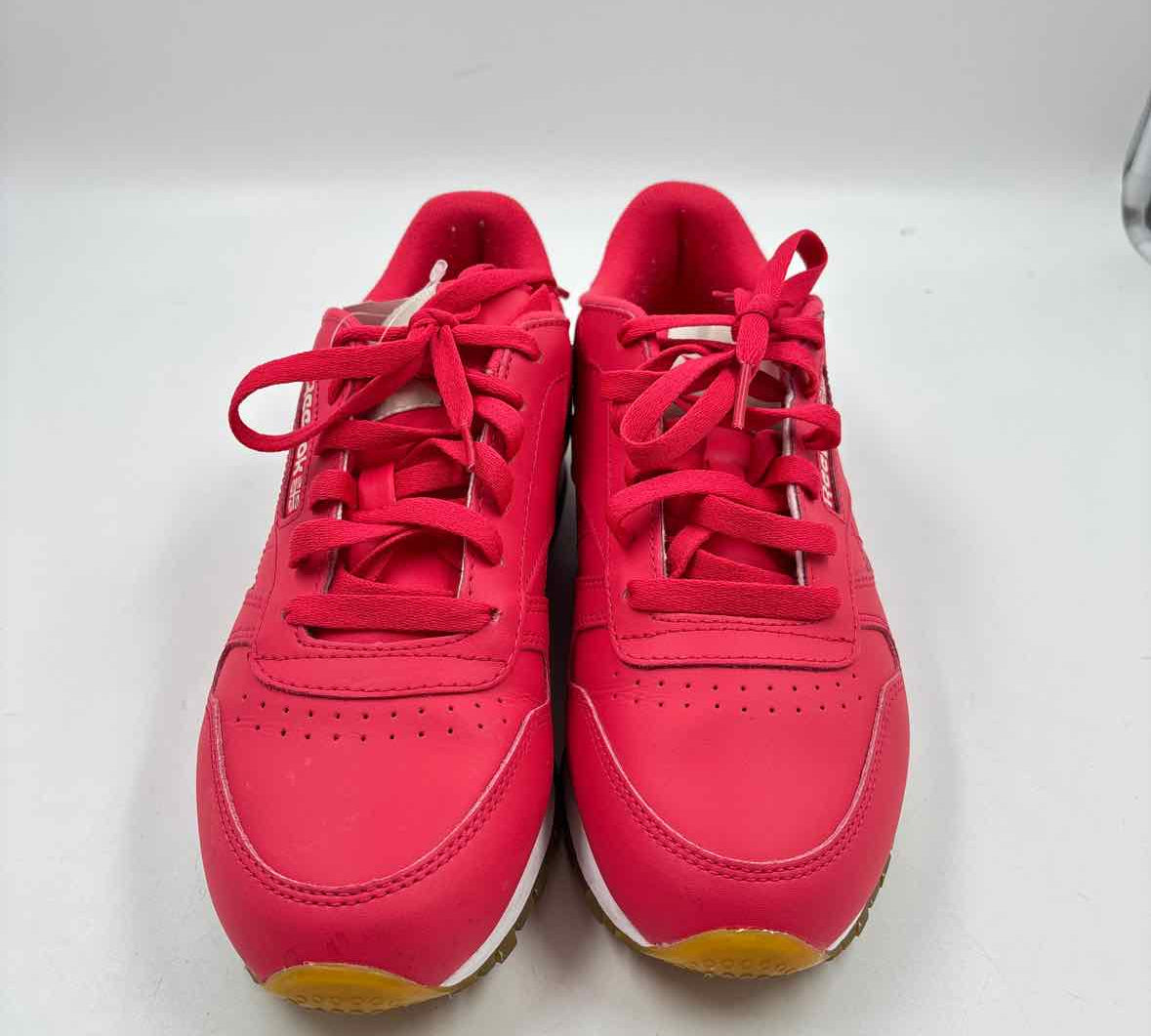 Reebok Women's Shoe Size 8 Red Solid Sneakers