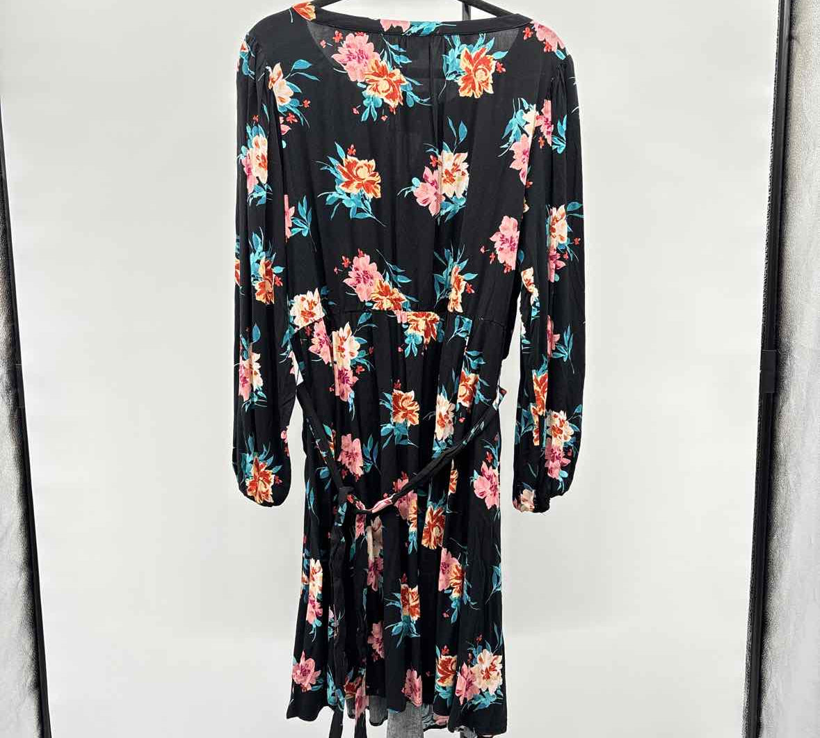 Torrid Women's Size 2X Black Floral Dress