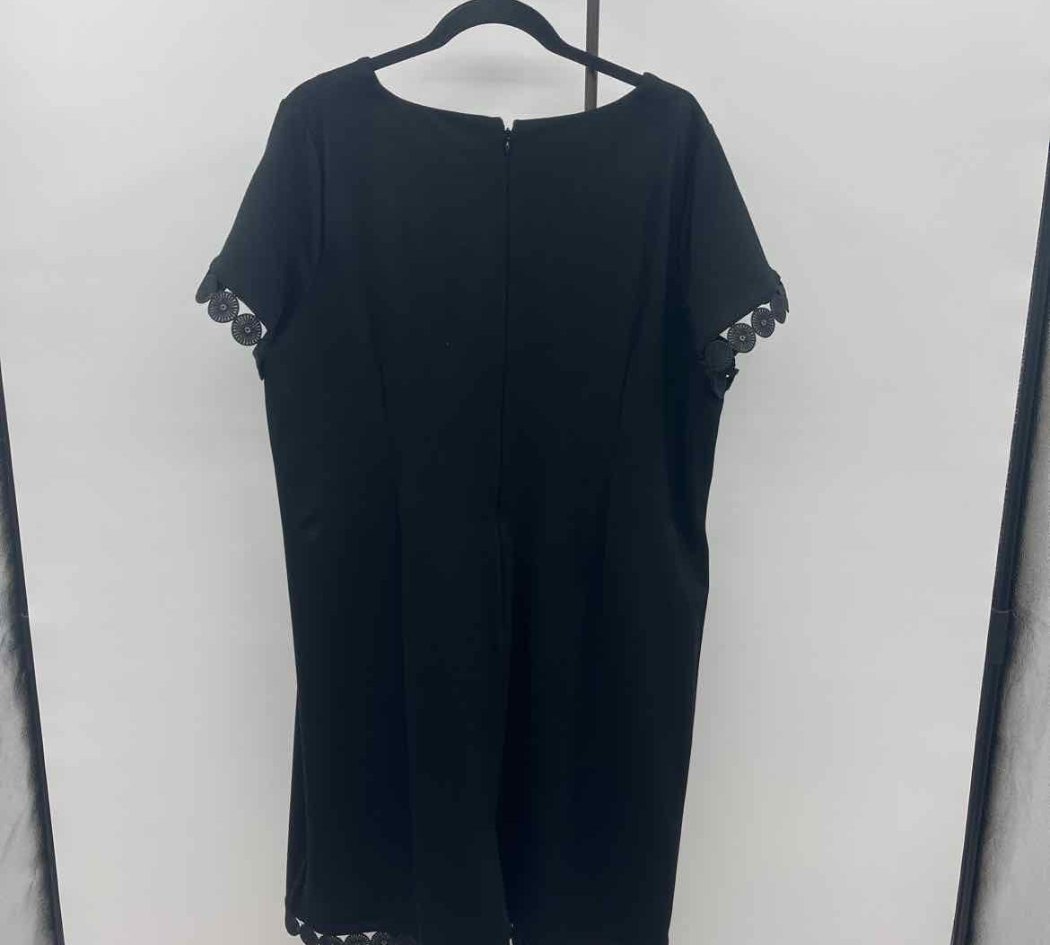 Talbots Women's Size 16WP Black Circles Dress