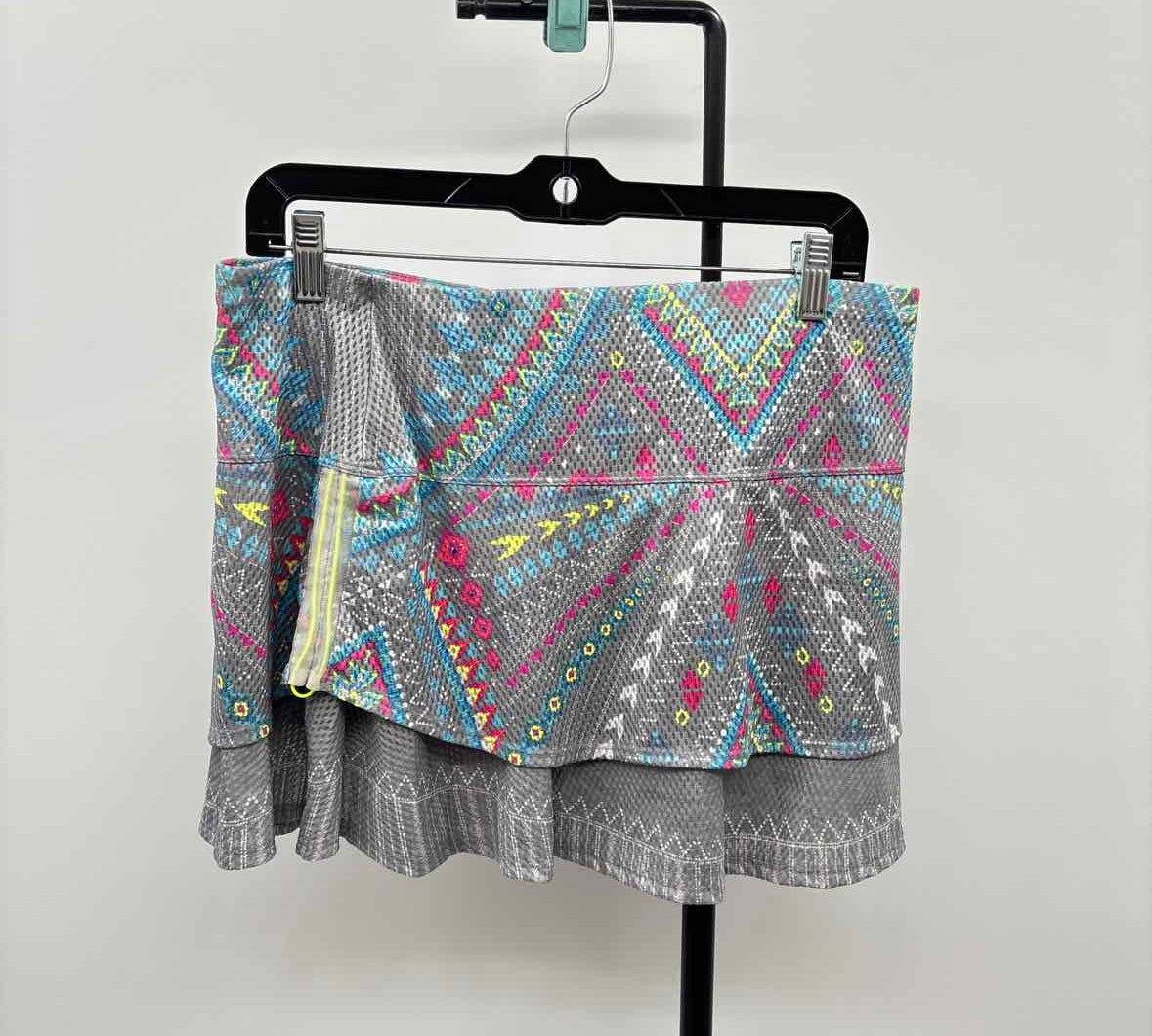 Lucky in Love Women's Size 12 Gray arrow Skirt