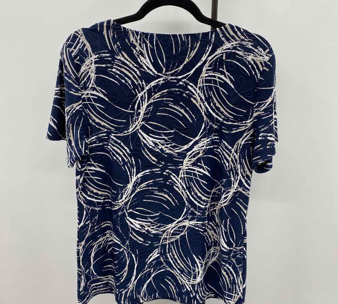 JM Collection Women's Size M Navy Circles Short Sleeve Shirt