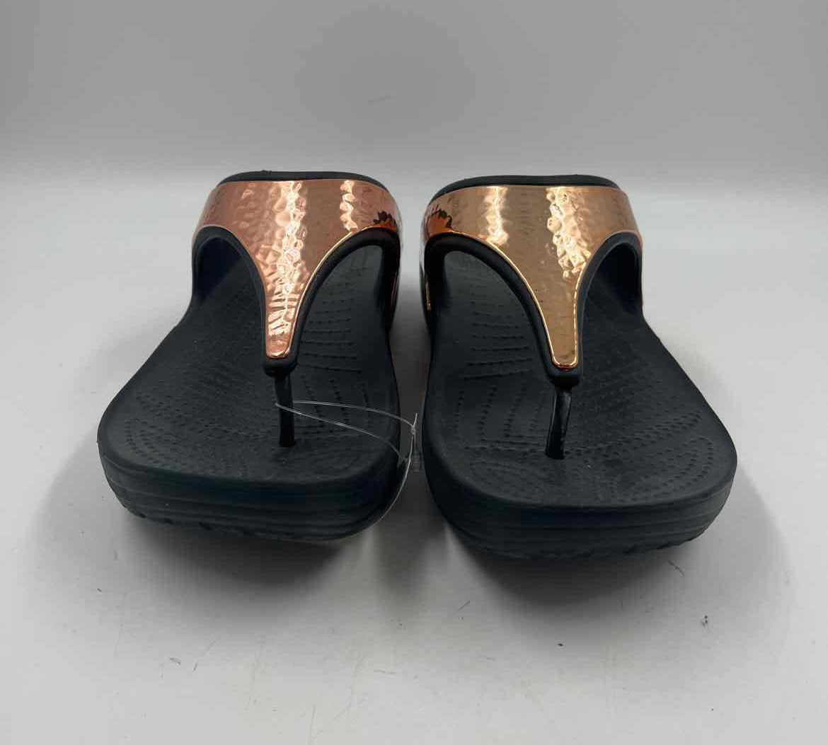 Crocs Women's Shoe Size 8 Baby Blue Metallic Sandals