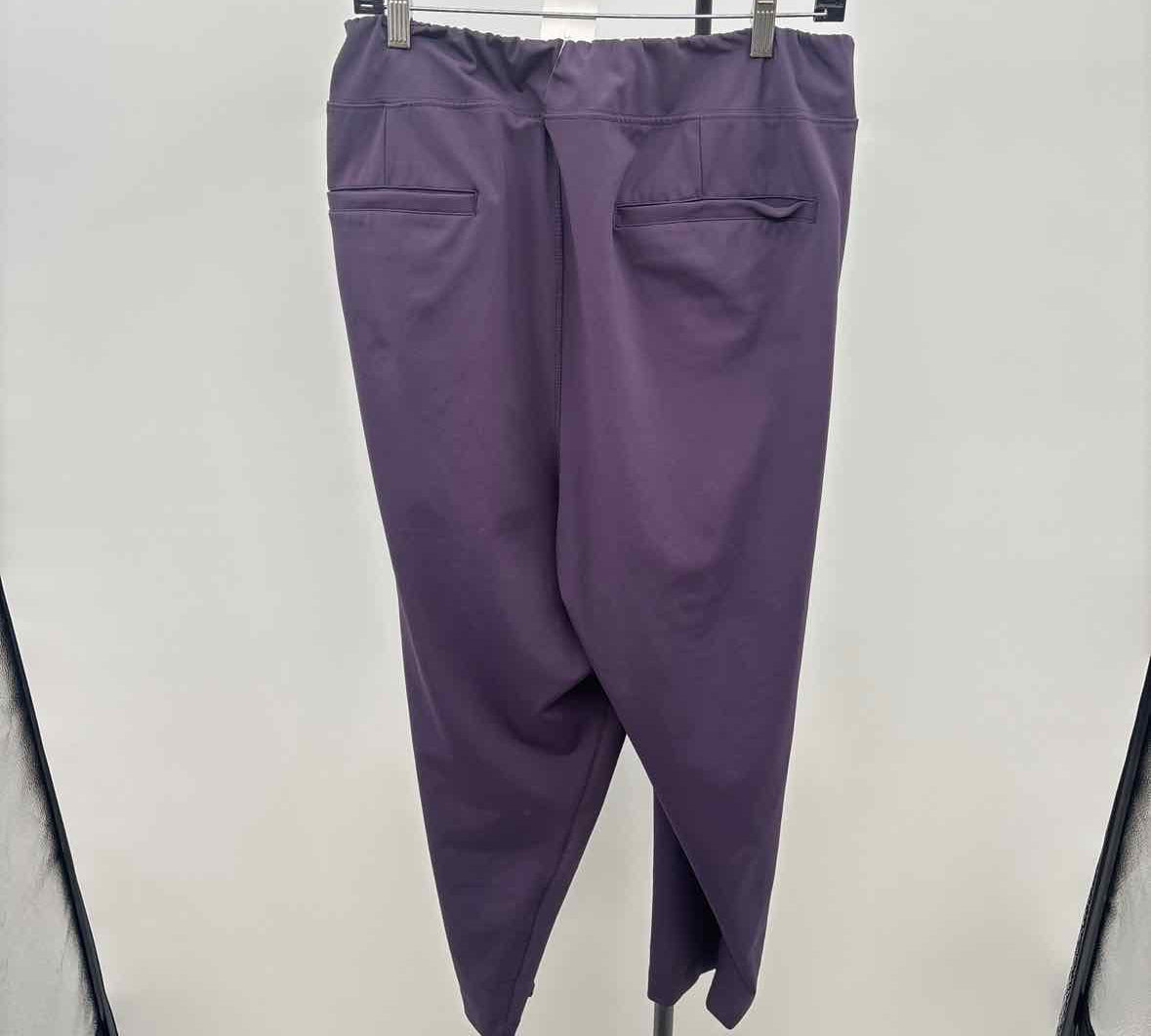 LIVI active Women's Size 26 Purple Solid Pants