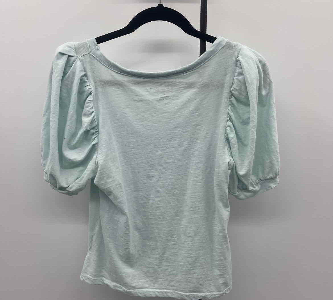 Anthropologie Junior's Size M Light Green Solid Short Sleeve Shirt