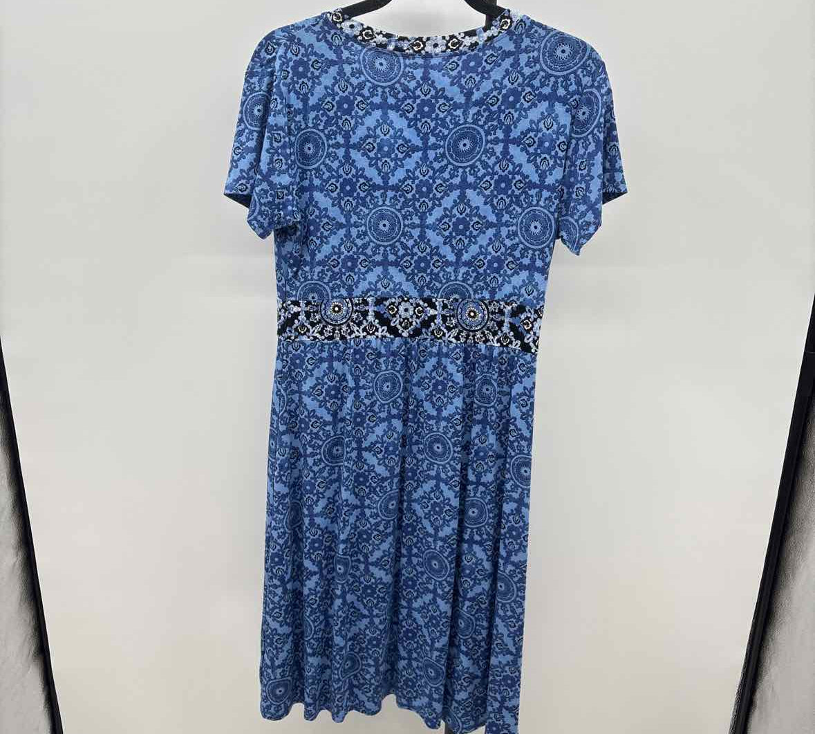 LL Bean Women's Size 10 Blue medallion Dress
