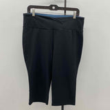 The Girls Women's Size 14 Black Solid Capris