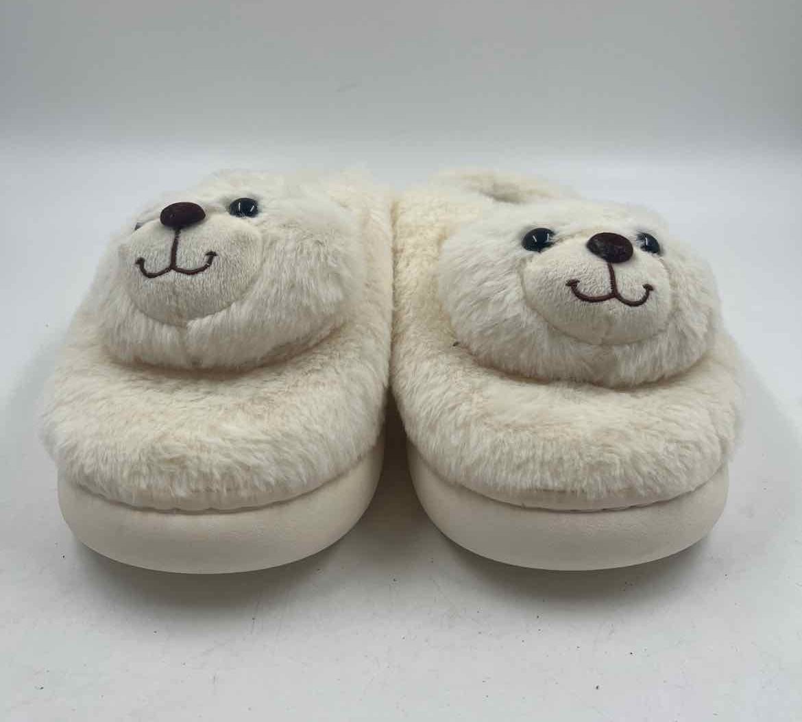 Moon Cake Women's Shoe Size 9/10 White Bear Slippers