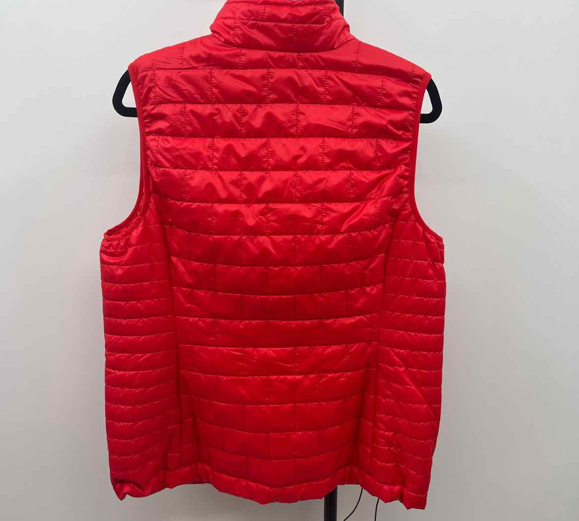 Patagonia Women's Size XL Red Quilted Vest