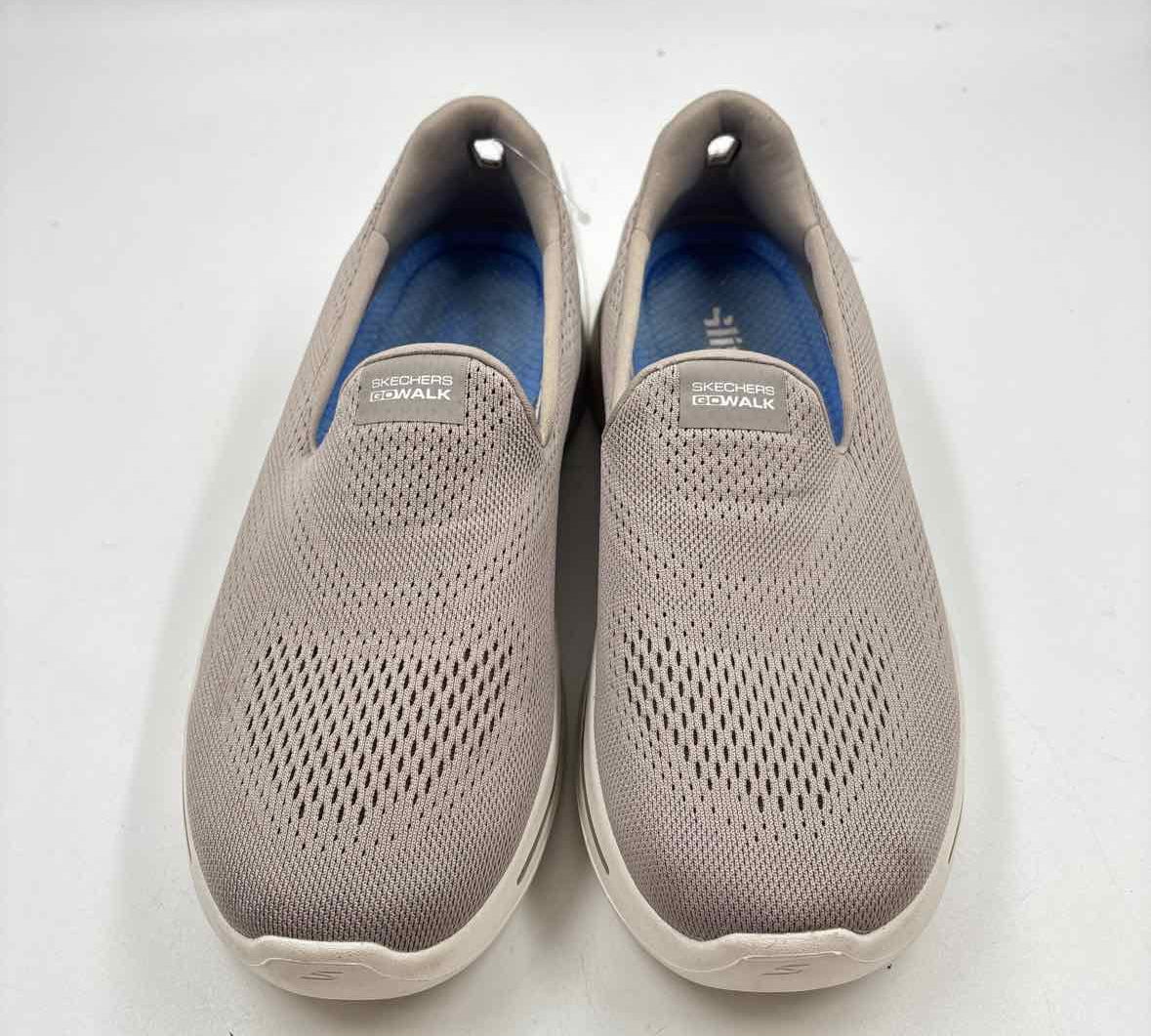 Skechers Women's Shoe Size 8 Tan Textured Sneakers
