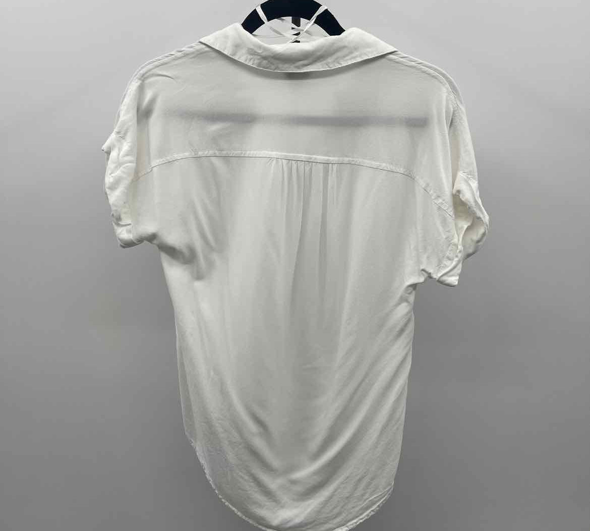 sim & sam Women's Size M White Solid Short Sleeve Shirt