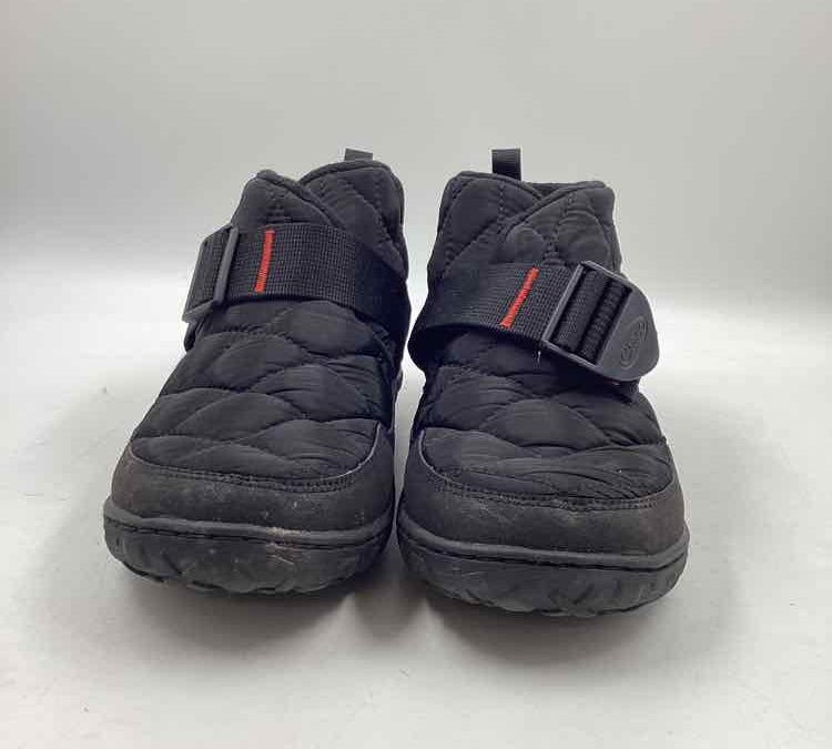 Chaco Women's Shoe Size 9 Black Quilted Boots