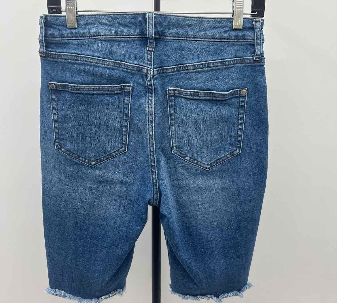 Jennifer Lopez Women's Size 6 Blue Solid Shorts