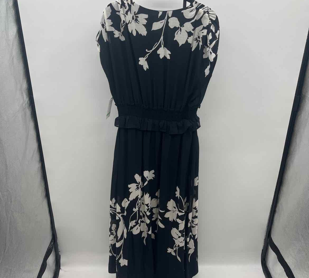 Taylor Women's Size 8 Black Floral Dress