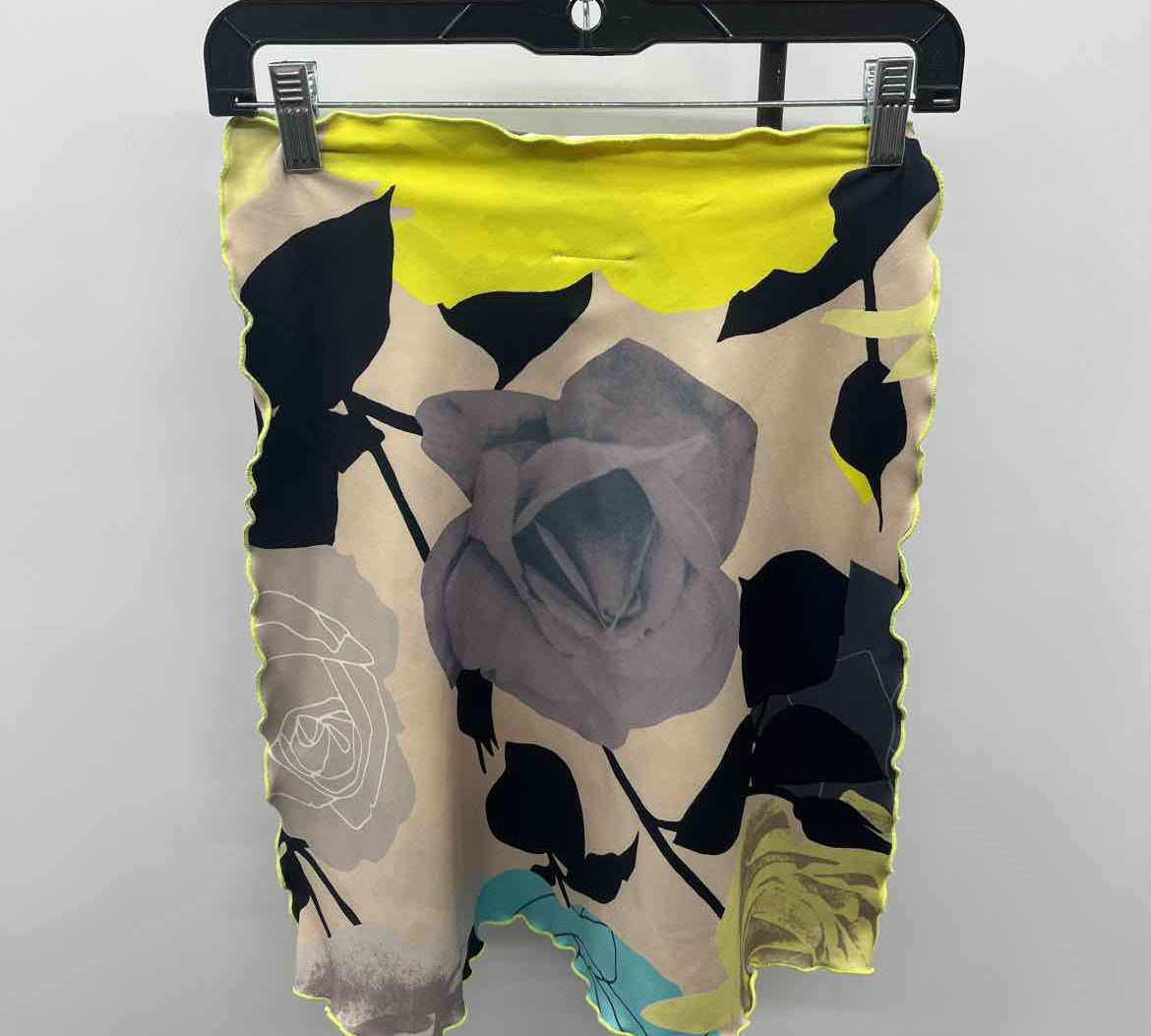 Haystacks Women's Size 2 Multi-Color Floral Skirt