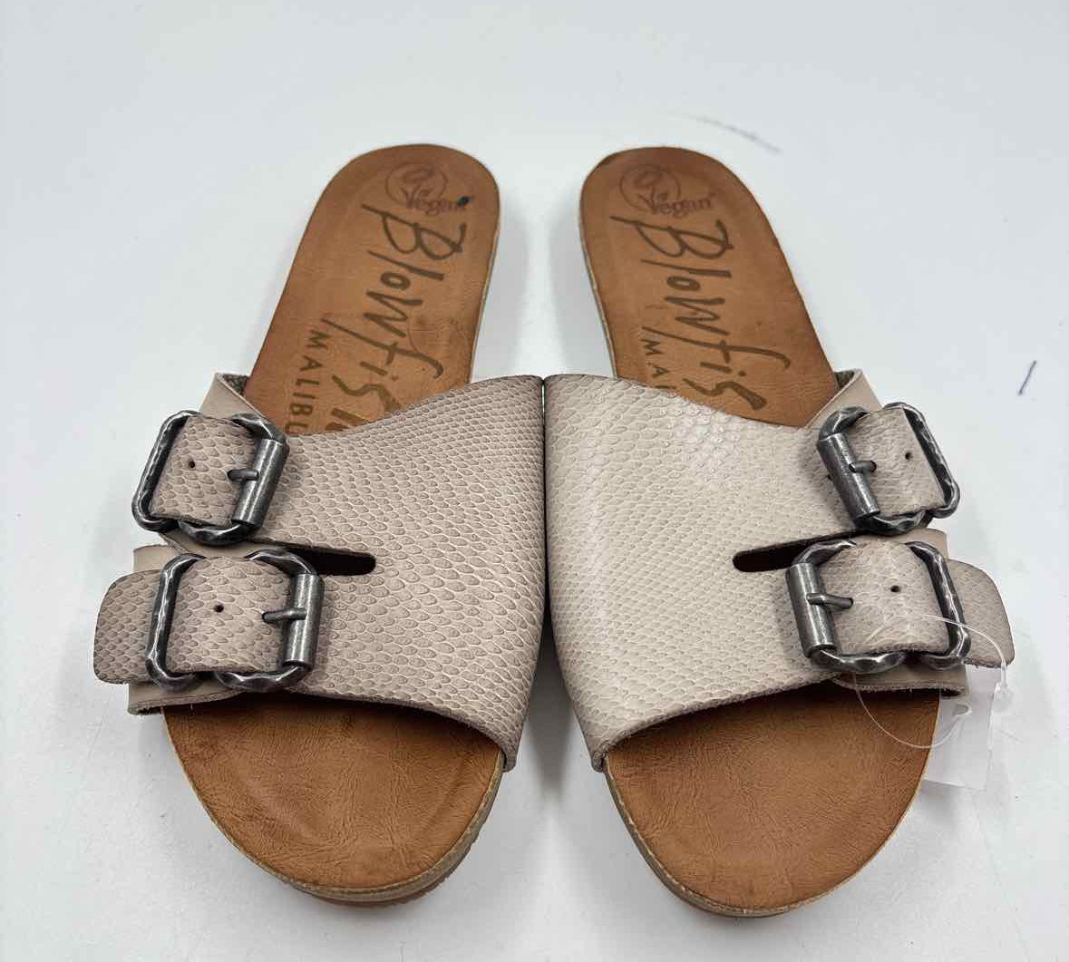 Blowfish Women's Shoe Size 8 Taupe Textured Sandals