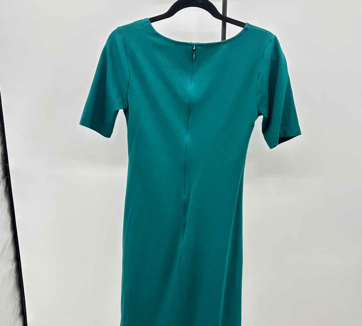 Lark & Ro Women's Size 10 Green Solid Dress