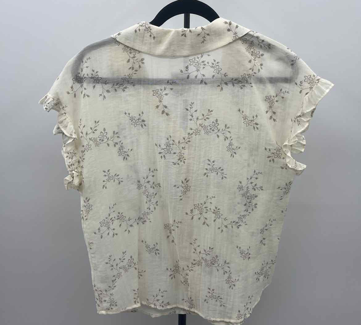 Pleione Women's Size M Ivory Floral Short Sleeve Shirt