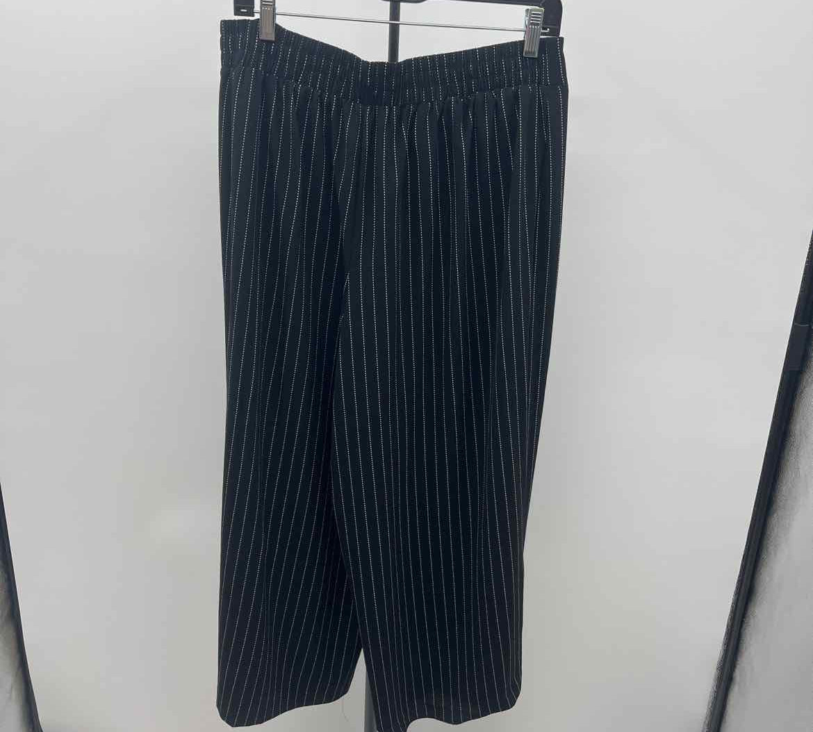 Adrianna Papell Women's Size 6 Black Stripe Capris