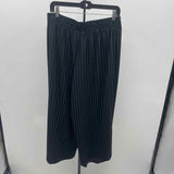 Adrianna Papell Women's Size 6 Black Stripe Capris