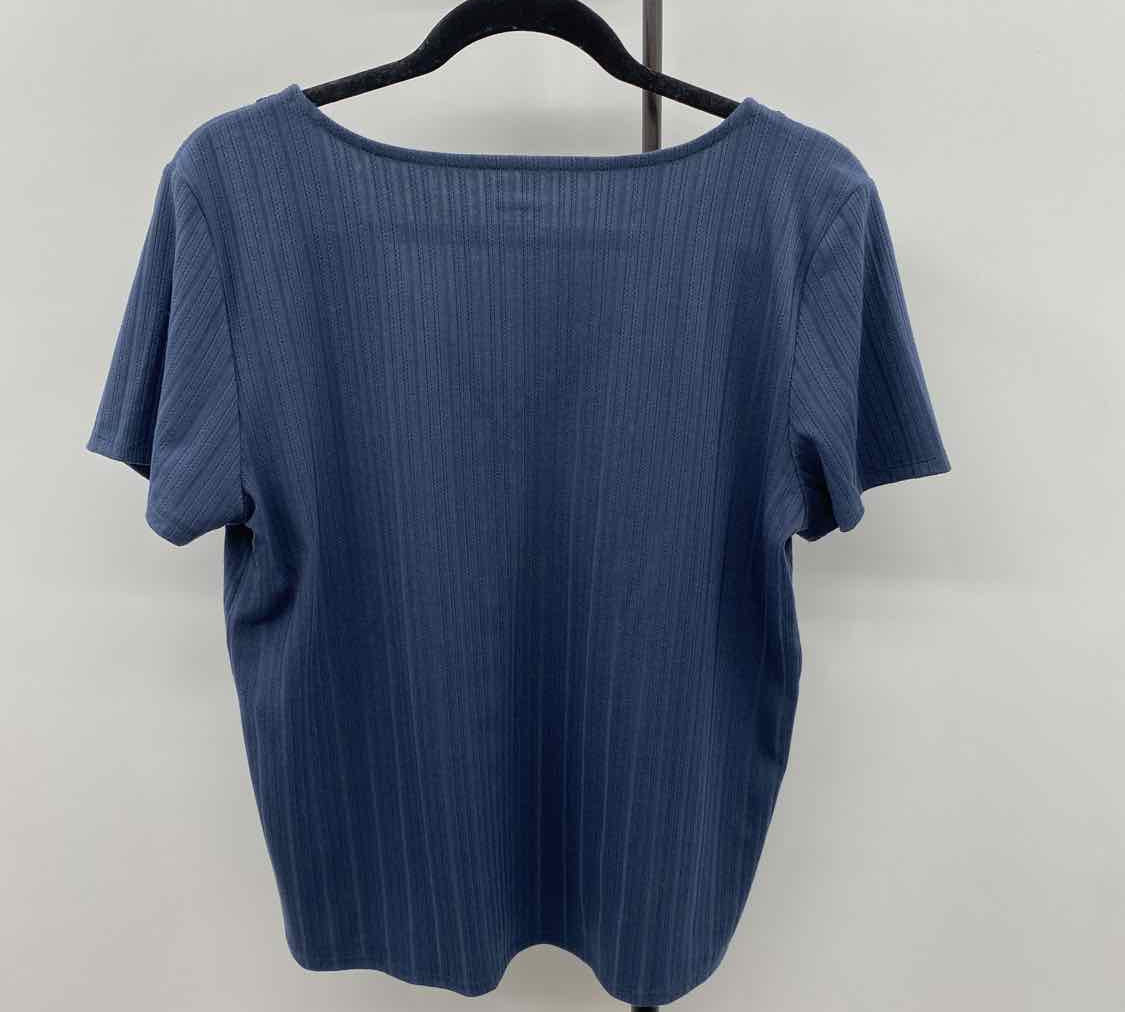 Loft Women's Size M Navy Ribbed Short Sleeve Shirt