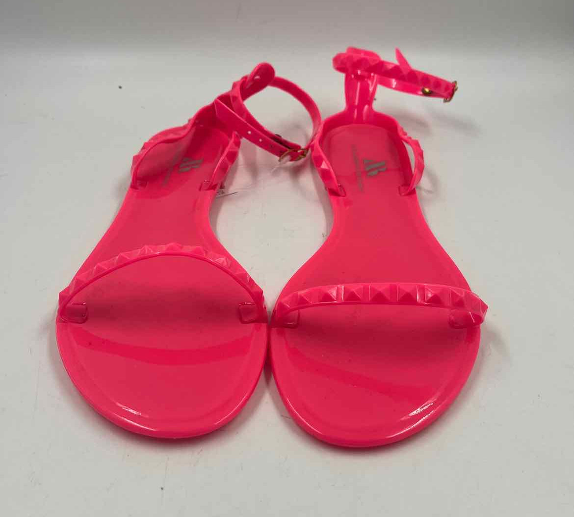 Alexandria Brandao Women's Shoe Size 9 Hot Pink Textured Sandals