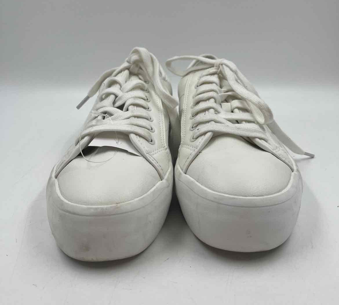 cushionaire Women's Shoe Size 8.5 White Solid Sneakers