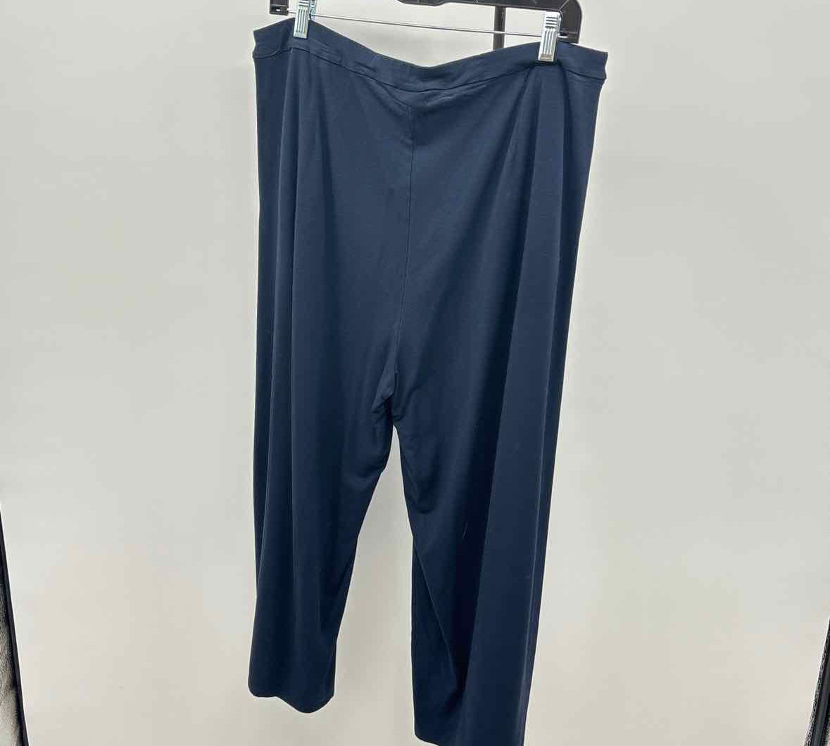 JJill Women's Size 16P Navy Solid Capris