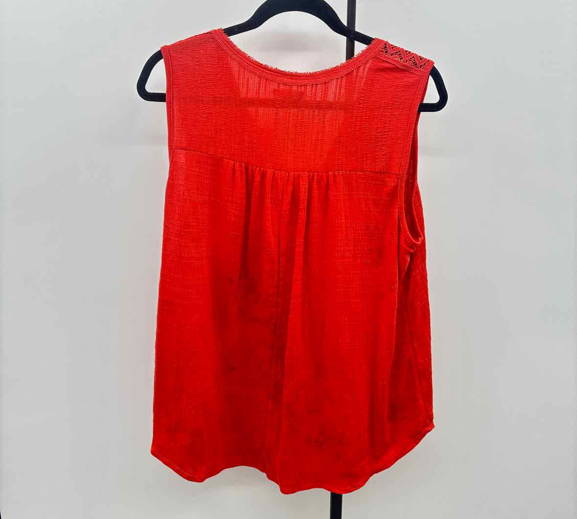 Max Studio Women's Size 1X Orange Textured Sleeveless Shirt