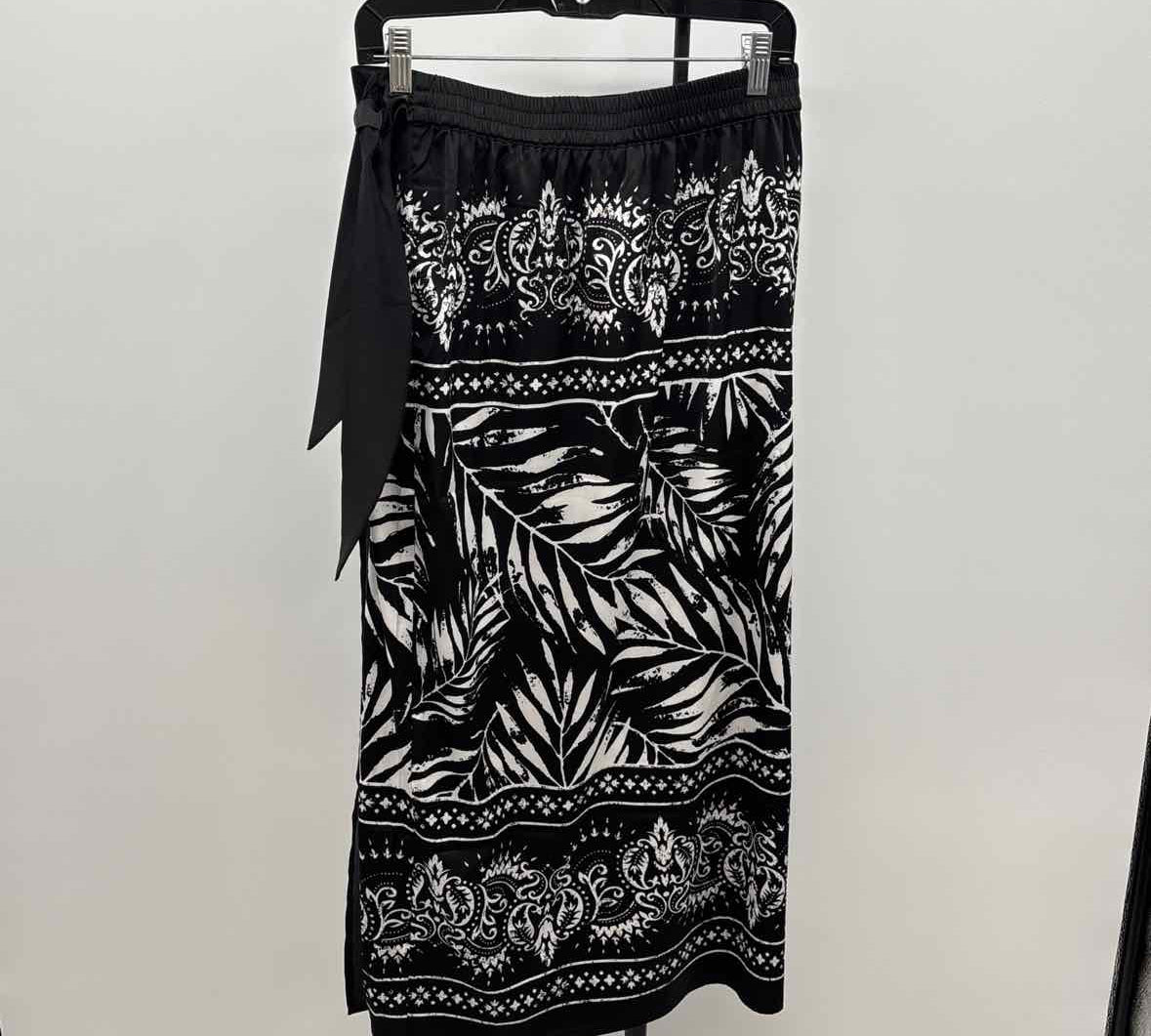 Rachel Zoe Women's Size 10 Black Tapestry Skirt