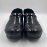 Dansko Women's Shoe Size 10 Black Textured Clogs