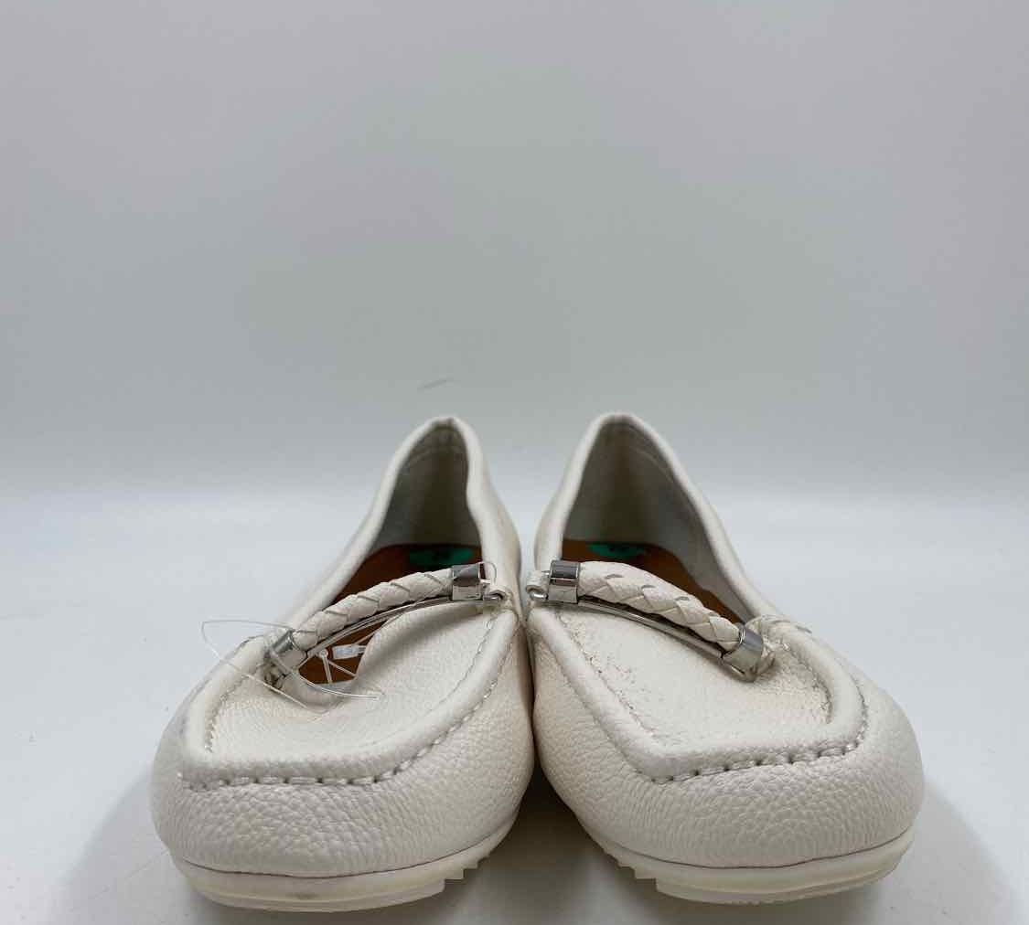 Nautica Women's Shoe Size 8 White pebble Loafers