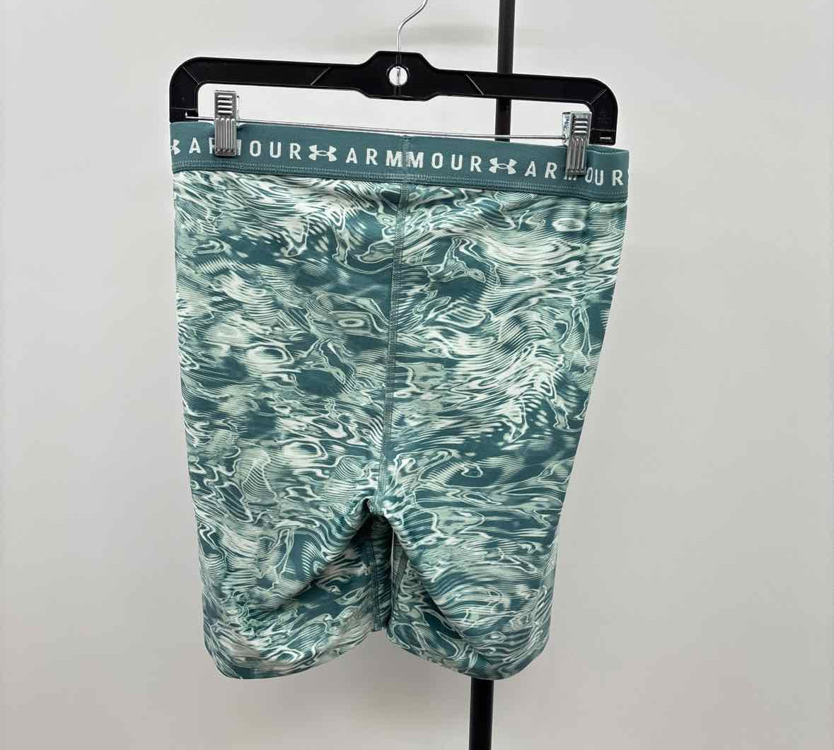 Under Armour Junior's Size 14 Green Marble Shorts