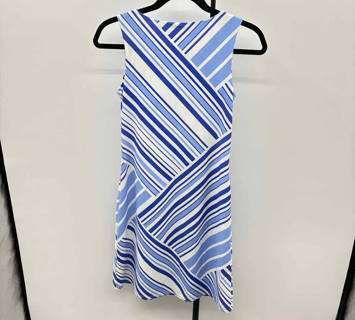 Jude Connally Women's Size 2 Blue lines Dress