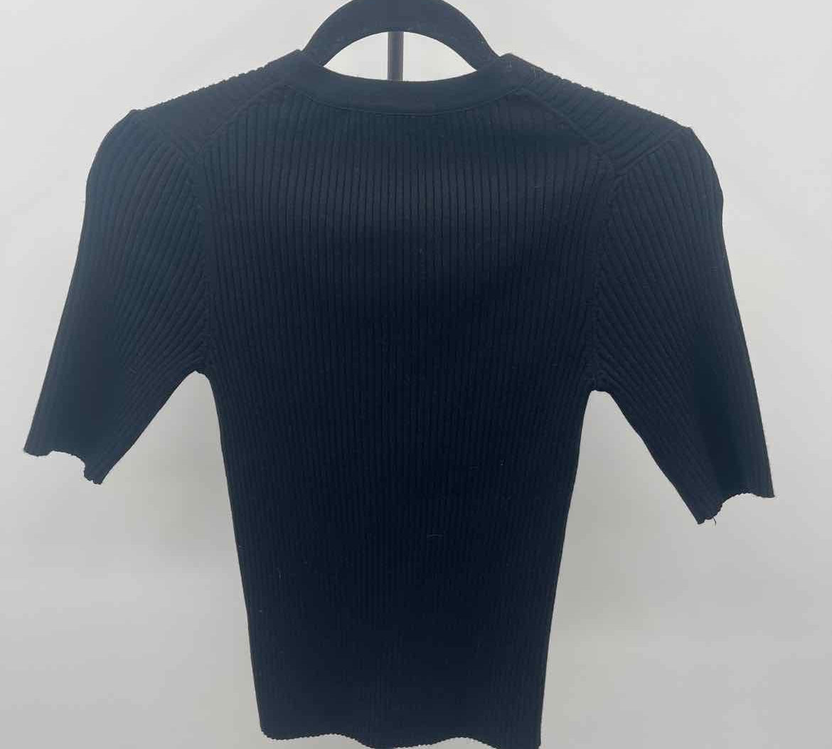 Truth Women's Size S Black Ribbed Sweater