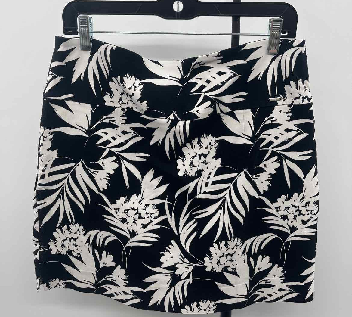 SC & Co Women's Size 14 Black Floral Skirt