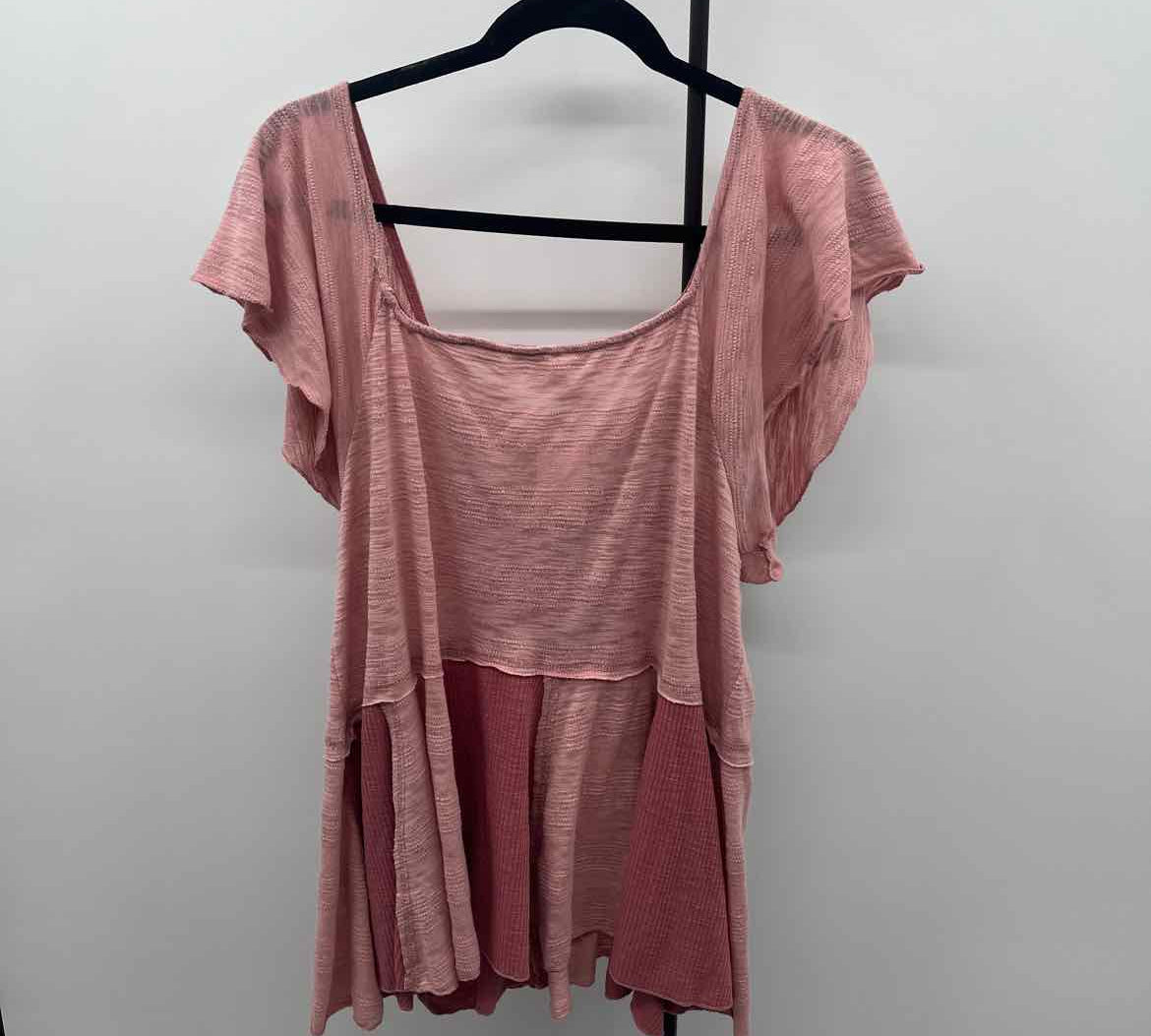 POL Women's Size M Mauve Textured Short Sleeve Shirt