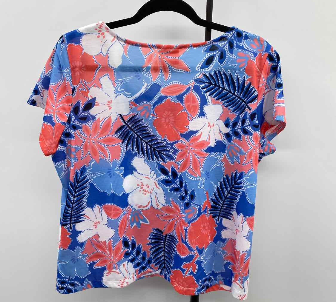 Hearts of Palm Women's Size LP Blue Floral Short Sleeve Shirt