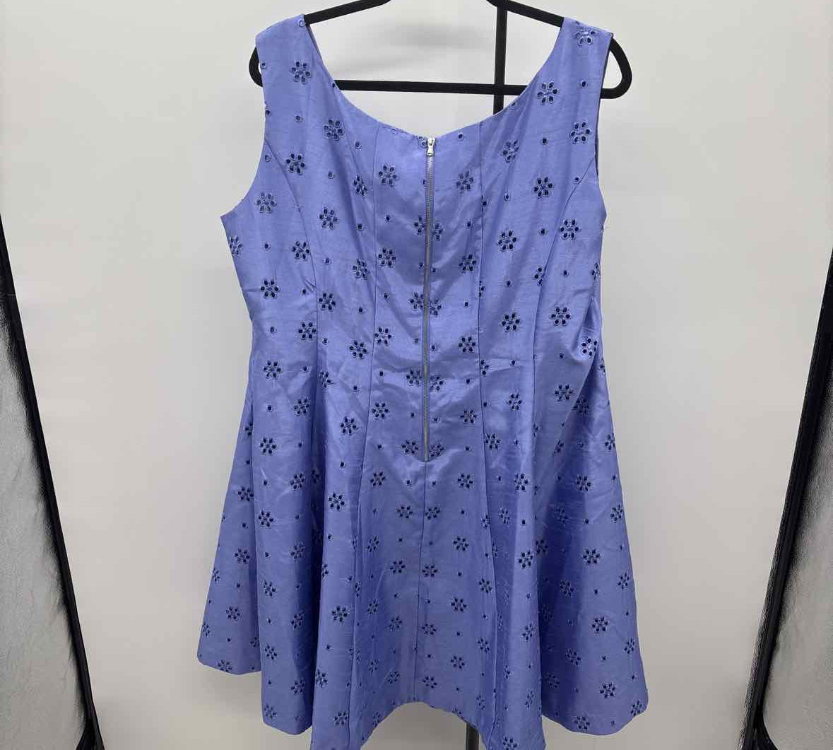 Taylor Women's Size 18W Periwinkle Eyelet Dress